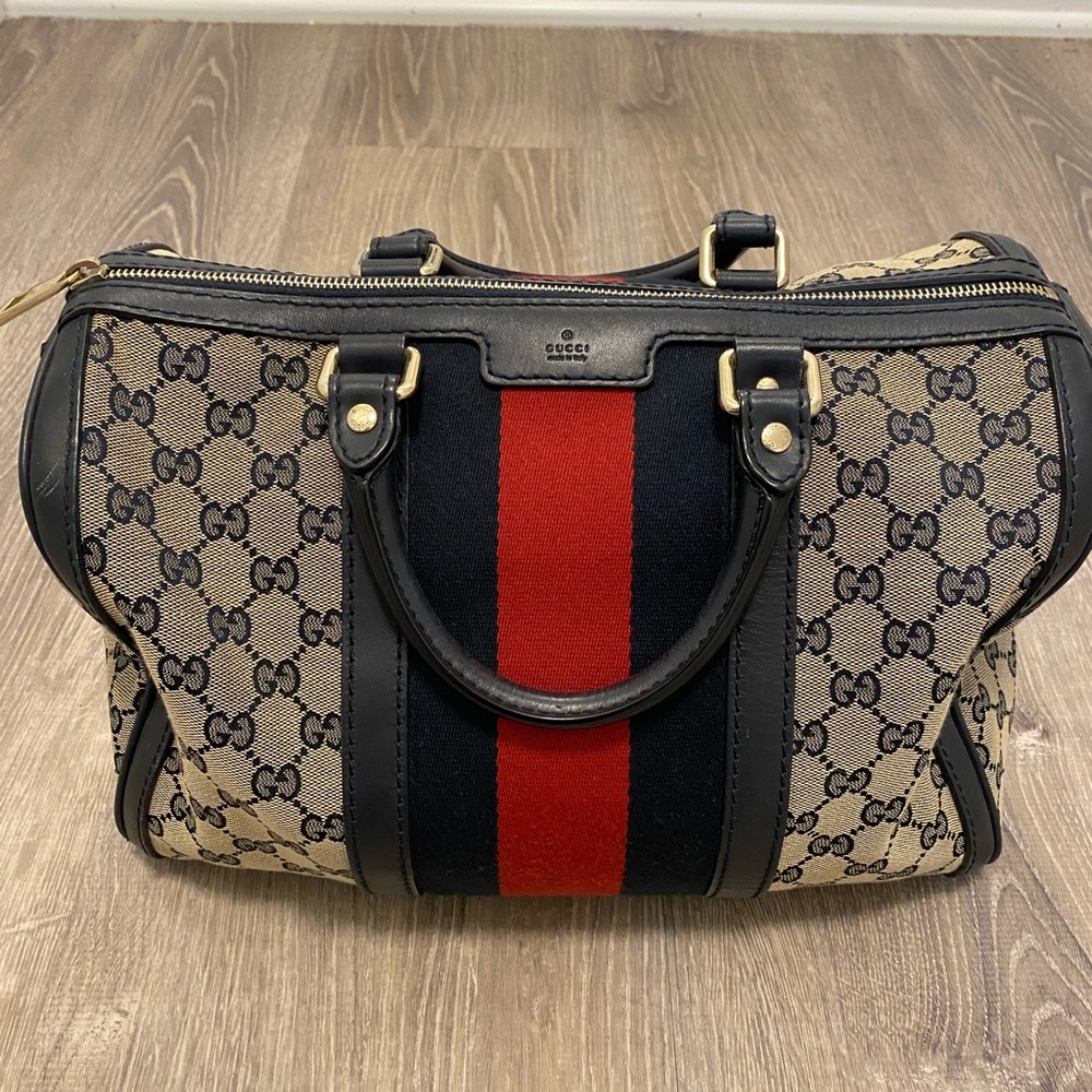 SOLD- AUTHENTIC GUCCI Canvas/leather Vintage Boston Bag Crossbody Red/Navy - Picture 4 of 15